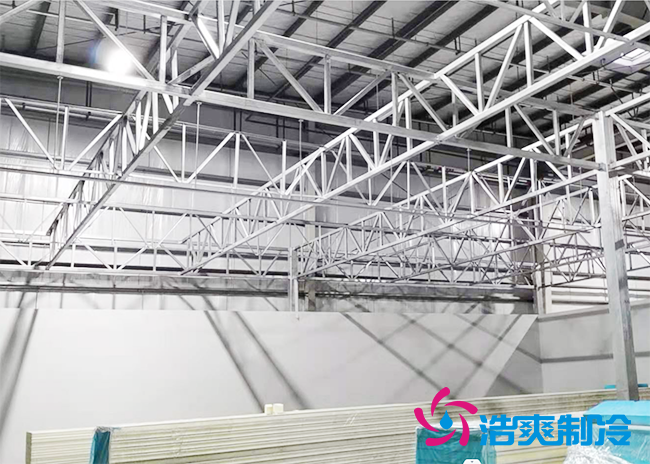 橙心优选-南宁良庆仓8600m³生鲜餐饮榴莲网站官网建造
